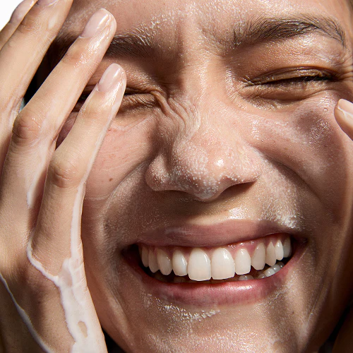 Knowledge-Backed Skincare for Everyone